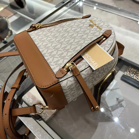 Michael kors Brooklyn Extra-Small Logo Backpack 30R3GBNB0B Vanilla main image 12